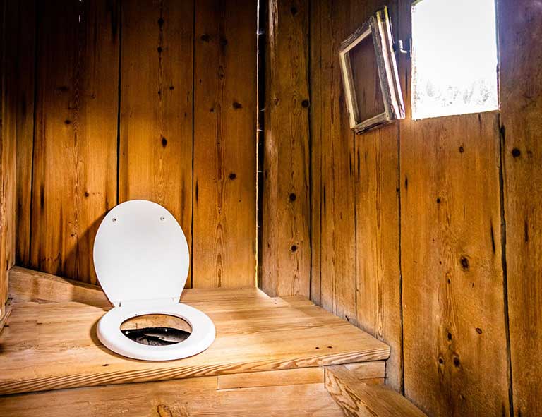 Trockentoilette oder Trockentrenntoilette: Was ist eigentlich der Unterschied?