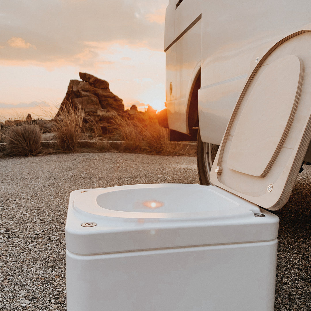 Baños sin olores: por qué los baños secos con separador no huelen