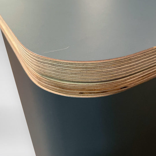 Kratzer an der Trelino Timber Trenntoilette 2. Wahl