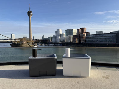 Mobiles Waschbecken mit elektrischem Wasserhahn