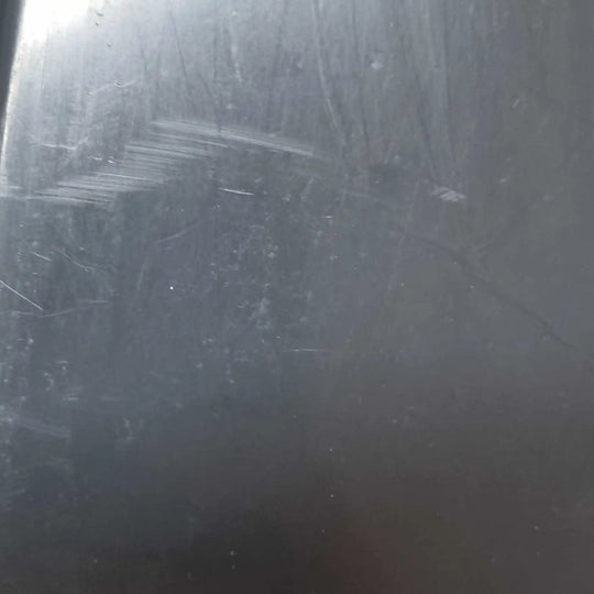 Oberflächliche Schönheitsfehler am Korpus der reduzierten Trelino Trockentrenntoilette