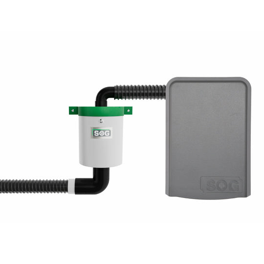 Graues SOG TT Lüftergerät mit schwarzem Schlauch und Lüfteranschluss.