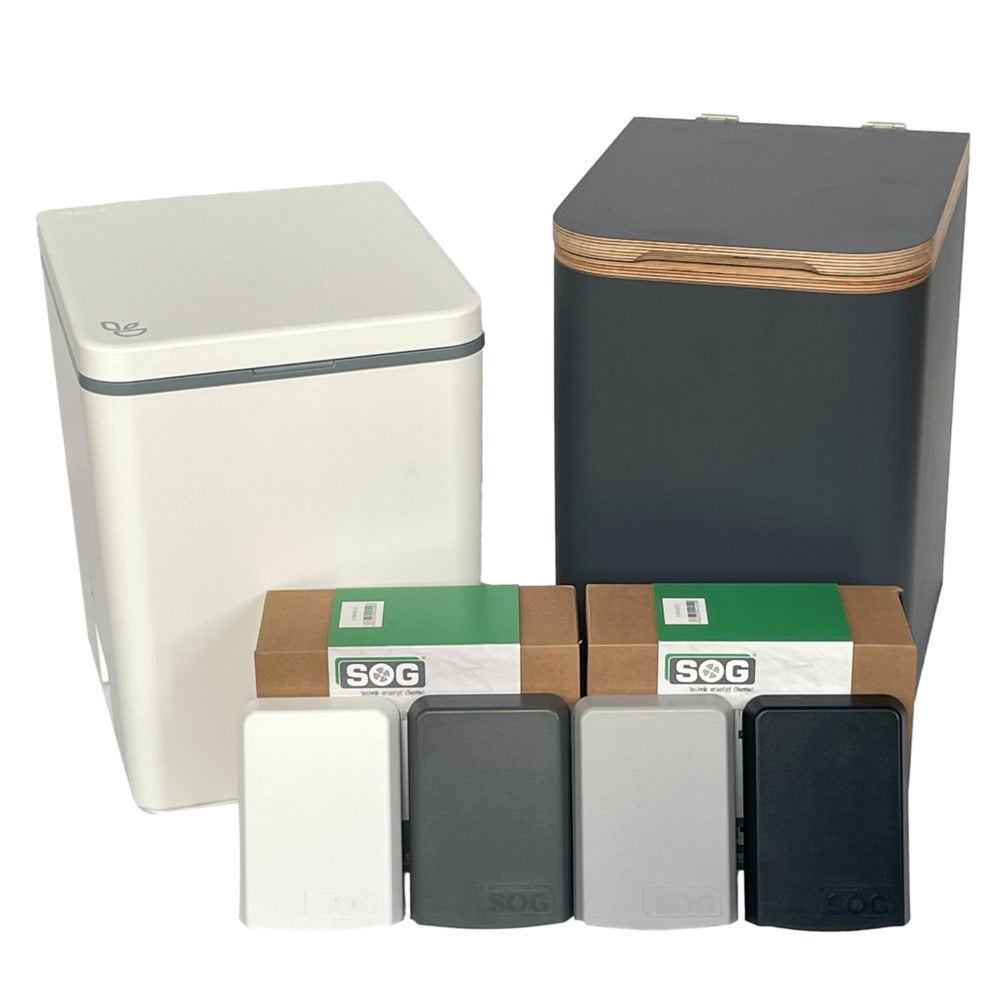 SOG TT Fan Set mit vier Lüfterabdeckungen in Weiß, Dunkelgrau, Hellgrau und Schwarz vor zwei rechteckigen Lüftergehäusen in.